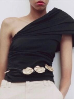 One-Shoulder Black Top
